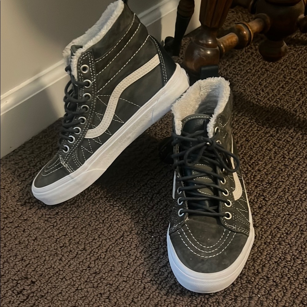 Vans® Unisex Sk8-Hi MTE High-Top Sneakers in Suede
